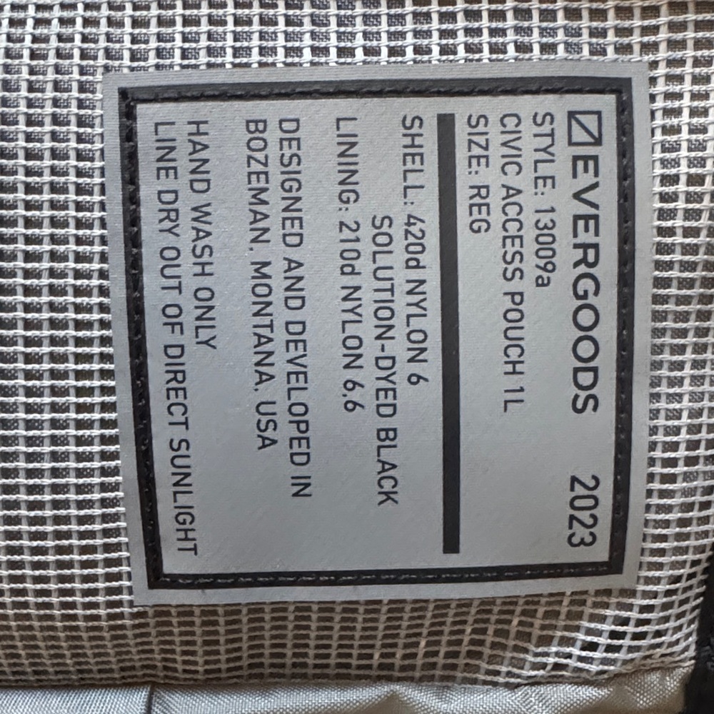 Evergoods Civic Access Black Travel Pouch with Whiskey Bottle Patch - Picture 5 of 5